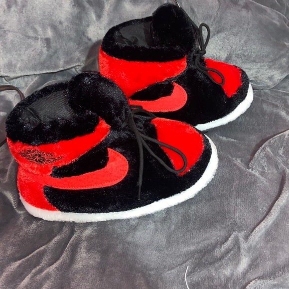 Shoes | Nike Huge Slippers | Poshmark